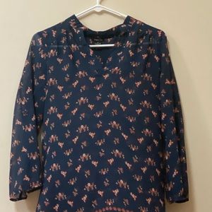 EUC Rue 21 navy blue print sheer tunic. Sz. M